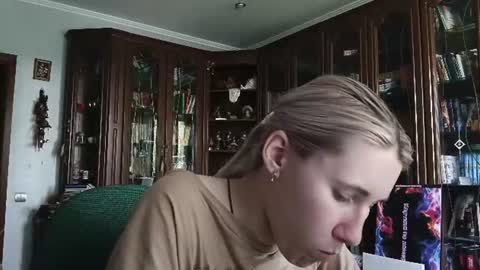 Lesly online show from June 2026 08:47:02 AM