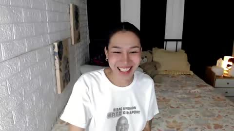 Chloe online show from August 2026 04:00:01 AM