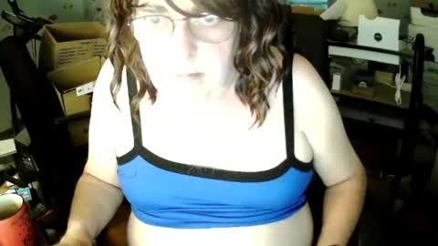 Snapshot of transmtfhello chatting on June 2026 10:18:02 PM Peter online show from June 2026 10:18:02 PM