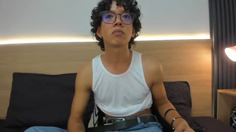 Snapshot of travis_black_ chatting on July 2026 08:37:01 PM travis_black_ online show from July 2026 08:37:01 PM