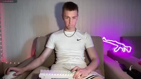 Travis online show from June 2026 08:58:01 AM