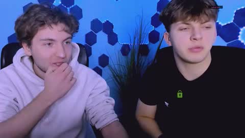 Snapshot of travis_wolf_ chatting on March 2026 09:50:01 AM Travis online show from March 2026 09:50:01 AM