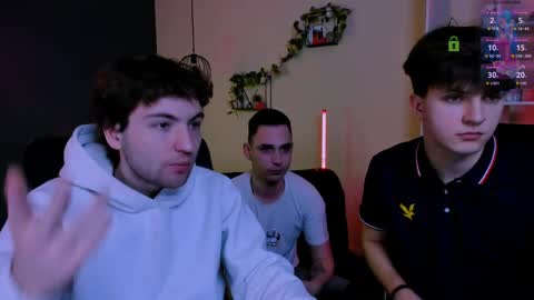 Snapshot of travis_wolf_ chatting on March 2026 09:37:02 AM Travis online show from March 2026 09:37:02 AM