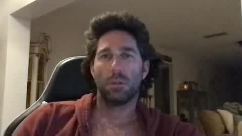 Snapshot of traviskenn chatting on January 2026 10:57:02 PM TravisKenn online show from January 2026 10:57:02 PM