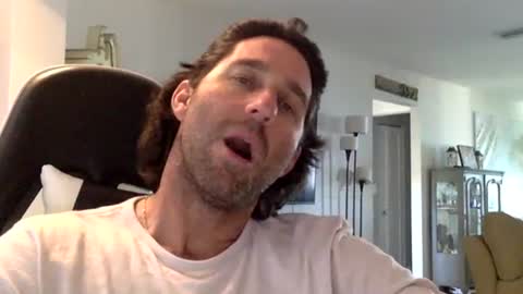 Snapshot of traviskenn chatting on February 2026 09:18:02 PM TravisKenn online show from February 2026 09:18:02 PM