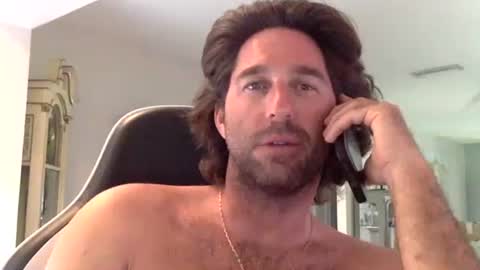 Snapshot of traviskenn chatting on February 2026 07:53:02 PM TravisKenn online show from February 2026 07:53:02 PM