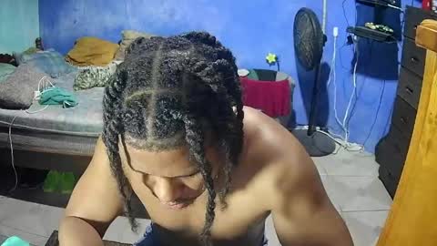 travisx_ online show from May 2026 05:47:01 AM