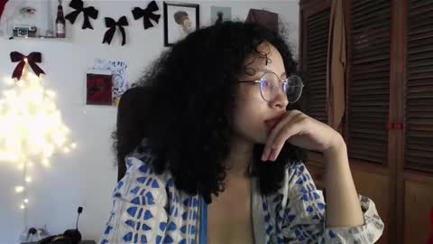 Snapshot of treasuresz chatting on December 2024 02:13:02 PM Emily online show from December 2024 02:13:02 PM