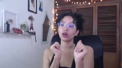 Snapshot of treasuresz chatting on January 2025 03:40:01 PM Emily online show from January 2025 03:40:01 PM