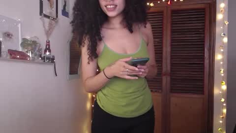 Snapshot of treasuresz chatting on March 2025 05:28:02 PM Emily online show from March 2025 05:28:02 PM