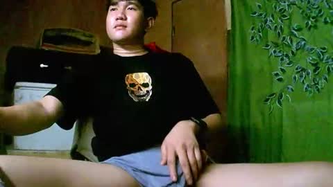 Snapshot of trebz_01 chatting on November 2025 04:44:01 PM trebz_01 online show from November 2025 04:44:01 PM