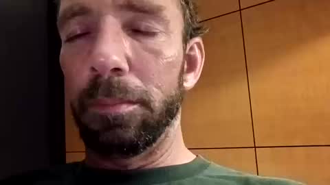 treedude303720 online show from October 2025 03:27:02 AM