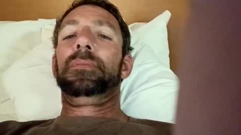 treedude303720 online show from October 2025 10:48:02 PM