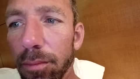 treedude303720 online show from November 2025 10:32:02 PM