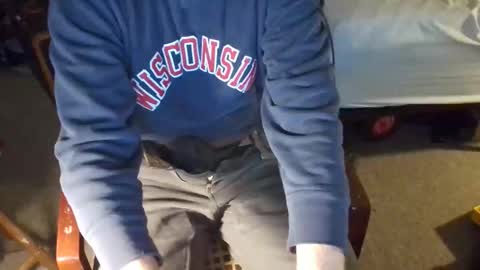 Snapshot of treehugger1711 chatting on February 2026 04:08:01 AM treehugger1711 online show from February 2026 04:08:01 AM