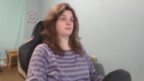 TreeJeanne online show from February 2025 02:16:02 PM