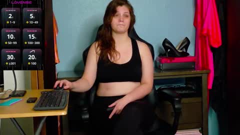 TreeJeanne online show from October 2025 11:33:02 AM