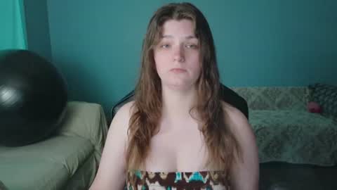 Snapshot of treejeanne chatting on June 2026 10:14:01 PM TreeJeanne online show from June 2026 10:14:01 PM