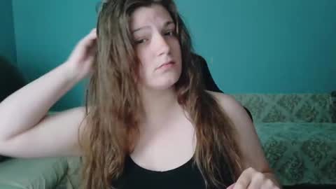Snapshot of treejeanne chatting on June 2026 06:34:01 PM TreeJeanne online show from June 2026 06:34:01 PM