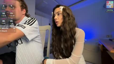 Sarah And Jon online show from April 2026 05:43:02 AM