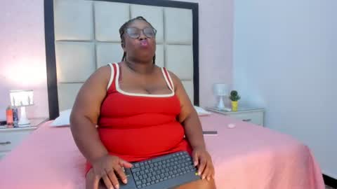 Treisy Vixen big ass online show from June 2026 03:12:02 AM