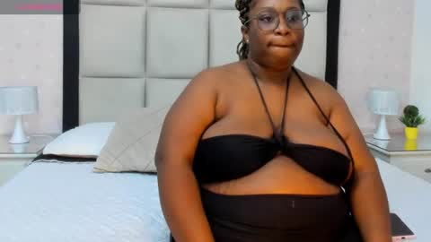Treisy Vixen big ass online show from June 2026 04:24:02 AM