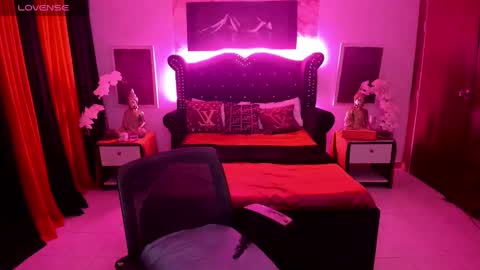 Snapshot of tremendouscockdestroyer chatting on December 2024 08:22:01 AM Jade online show from December 2024 08:22:01 AM