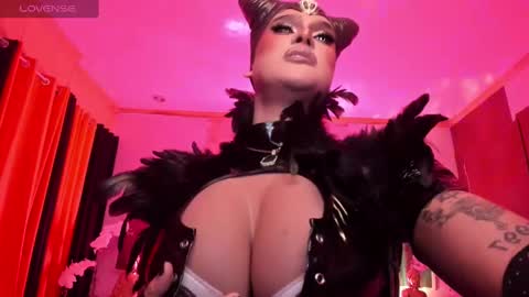 Snapshot of tremendouscockdestroyer chatting on December 2024 07:30:01 AM Jade online show from December 2024 07:30:01 AM