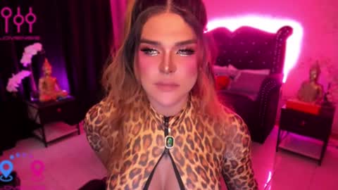 Snapshot of tremendouscockdestroyer chatting on February 2025 11:45:01 PM Jade online show from February 2025 11:45:01 PM