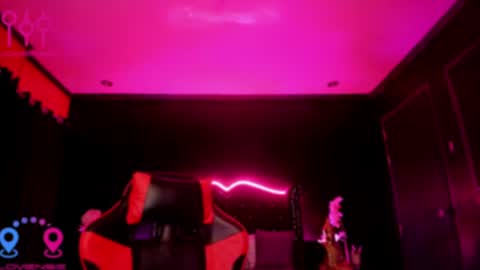 Snapshot of tremendouscockdestroyer chatting on March 2025 07:23:02 AM Jade online show from March 2025 07:23:02 AM