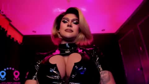 Snapshot of tremendouscockdestroyer chatting on March 2025 02:41:02 AM Jade online show from March 2025 02:41:02 AM