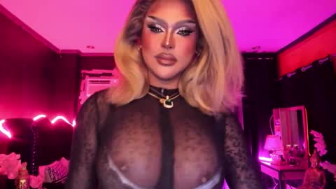 Jade online show from November 2025 07:55:02 AM