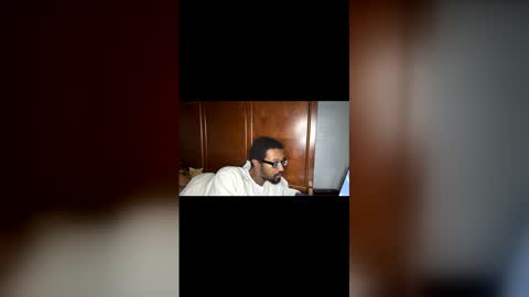 trench_and_hxney online show from May 2026 03:23:01 AM