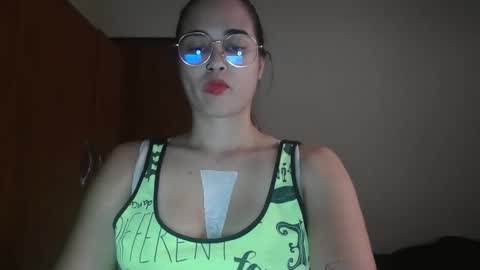 triana_bell online show from February 2026 07:18:01 PM