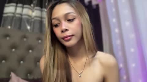 Triana online show from December 2024 11:42:02 PM