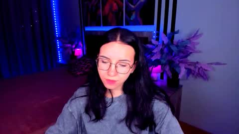 TriciaDaisy online show from May 2026 02:50:02 AM