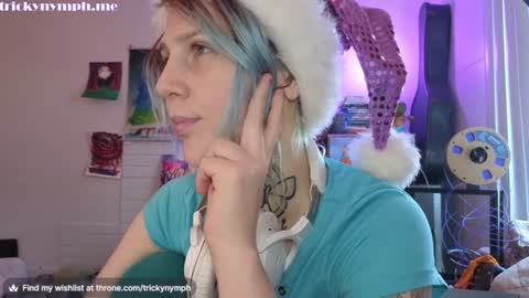 Snapshot of tricky_nymph chatting on December 2024 10:08:02 PM Cassie online show from December 2024 10:08:02 PM