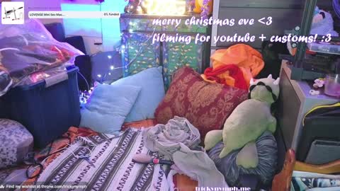 Snapshot of tricky_nymph chatting on December 2024 01:28:02 PM Cassie online show from December 2024 01:28:02 PM