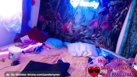 Snapshot of tricky_nymph chatting on February 2026 07:54:01 PM Cassie online show from February 2026 07:54:01 PM