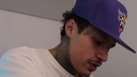 Snapshot of trieone chatting on December 2024 07:19:02 PM - trieone online show from December 2024 07:19:02 PM