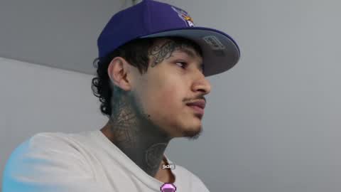 Snapshot of trieone chatting on January 2025 08:56:01 AM - trieone online show from January 2025 08:56:01 AM