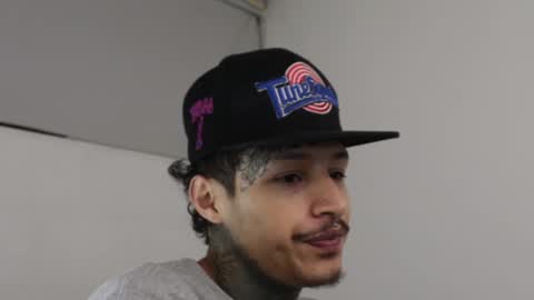 Snapshot of trieone chatting on February 2025 04:44:01 AM - trieone online show from February 2025 04:44:01 AM