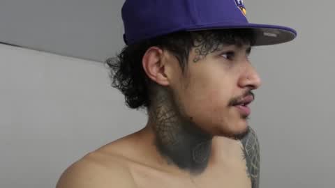 Snapshot of trieone chatting on March 2025 02:51:02 AM - trieone online show from March 2025 02:51:02 AM