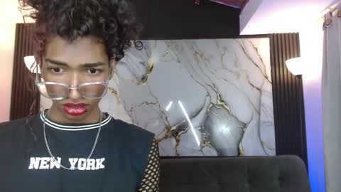 Snapshot of triiangel_latinboy chatting on April 2026 12:38:01 AM Johan online show from April 2026 12:38:01 AM