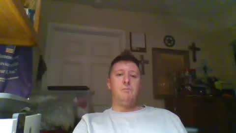 Snapshot of trillnonymau5 chatting on February 2025 02:22:02 AM trillnonymau5 online show from February 2025 02:22:02 AM