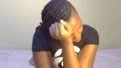 Snapshot of trina_z chatting on July 2026 04:48:01 AM trina_z online show from July 2026 04:48:01 AM