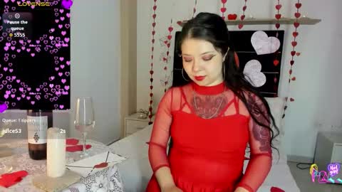 Snapshot of trinity_moss chatting on February 2026 07:43:01 PM Trinity online show from February 2026 07:43:01 PM