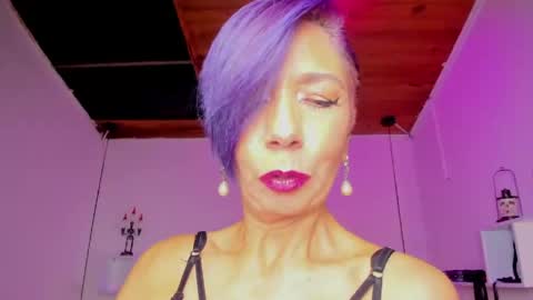 trinityy__ online show from May 2026 08:07:01 PM