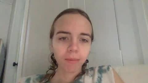 trippybb222 online show from December 2025 05:29:01 PM