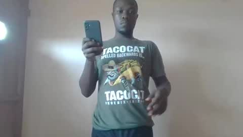 Tris6 online show from March 2026 11:04:02 AM